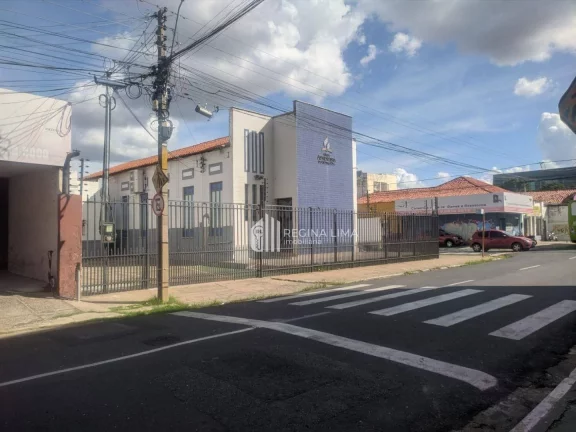 Imagem Imóvel em área comercial, no centro, próximo à Praça do FRIPISA, à venda por R$ 2.500.000,00