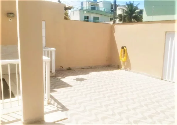 Imagem Casa Duplex a Venda no Bairro Itapebussú Guarapari 3 Quartos (1 Suíte) Sala de Jantar Sala de Tv Com Área De Lazer Piscina Churrasqueira Espaço Gourme