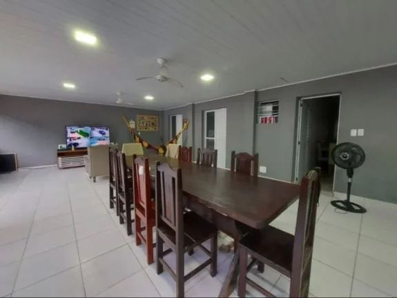 Imagem LINDA CASA REFORMADA PRAIA DO GUAIUBA, PISCINA E ÁREA GOURMET.