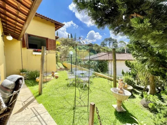 Imagem Casa em Condomínio a Venda no bairro Granja Viana - Carapicuíba, SP