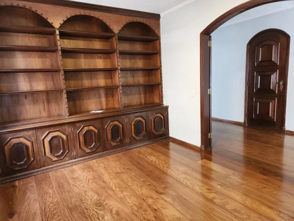 Imagem Apartamento reformado sendo 334 m² 4 dormitórios, 2 suítes , 3 vagas - Boqueirão