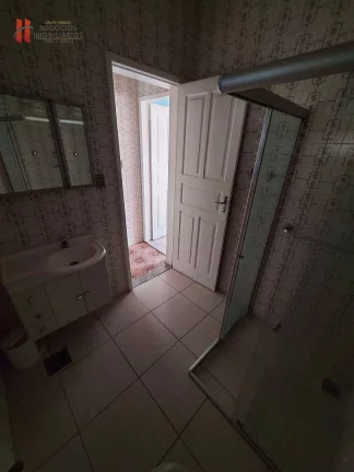 Imagem EXCELENTE CASA TRIPLEX COM 225M² E PISCINA