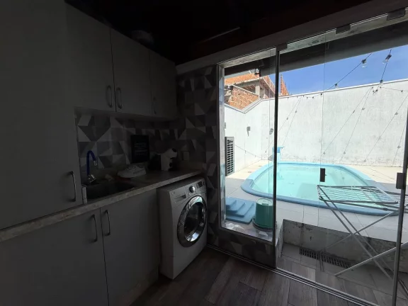 Imagem Casa 70m2, 2 quartos, Piscina, Bairro Campestre São Leopoldo - RS