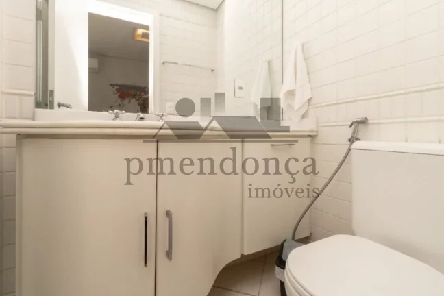 Imagem Apartamento em Perdizes com 4 quartos (3 sui­tes) e 3 vagas, 143m².