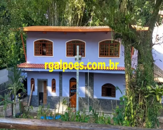 Imagem Terreno Comercial para Venda em GUAPIMIRIM, SANTO ÂNTONIO, 4 dormitórios, 2 suítes, 4 banheiros, 4 vagas