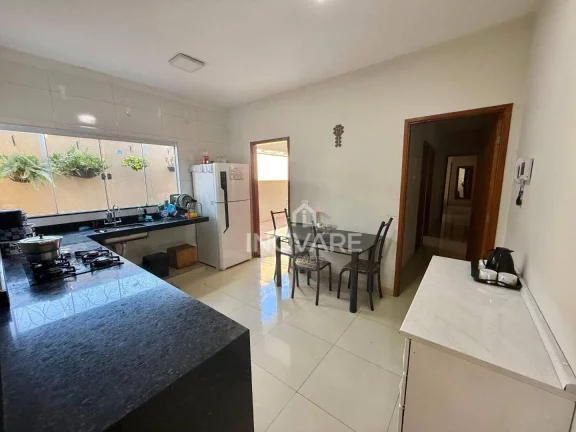 Imagem Casa com 2 dormitórios à venda, 1 m² por R$ 140.000,00 - Setor Planalto - Itumbiara/GO
