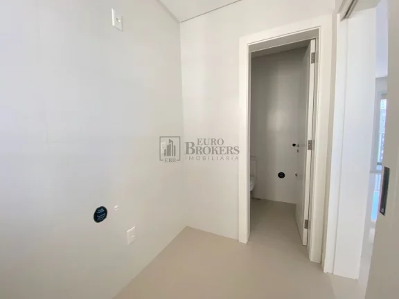 Imagem Apartamento com 4 suítes à venda na Barra Sul de Balneário Camboriú/SC