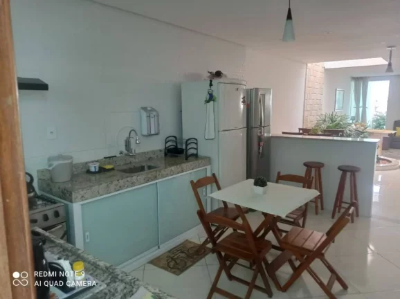 Imagem Casa na Aruana à venda - 3/4, Suíte, 220m², 3 Garagens - Confira!