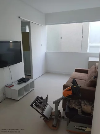 Imagem Casa em Condomínio com 3 suítes e 2 vagas de garagem em Vila de Abrantes, Camaçari-BA: confira!