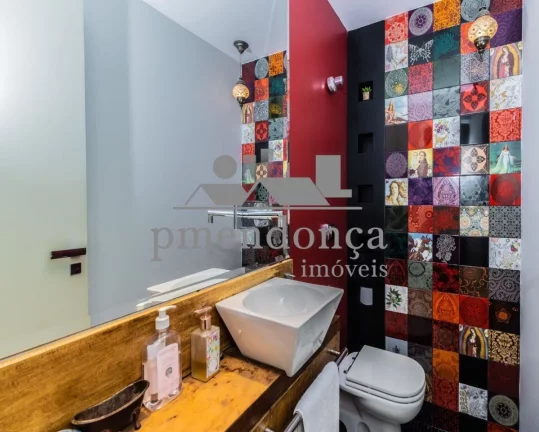 Imagem Apartamento Rua Monte Alegre com 165,08 m² totalmente repaginados, 2 suites e 2 vagas.