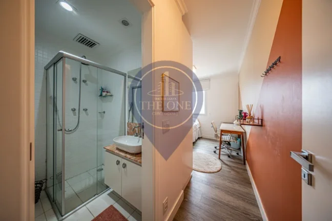 Imagem Impecável apartamento de 3 quartos e 3 suítes no Ipiranga, São Paulo - 130m², 2 salas, 5 banheiros e 3 vagas de garagem