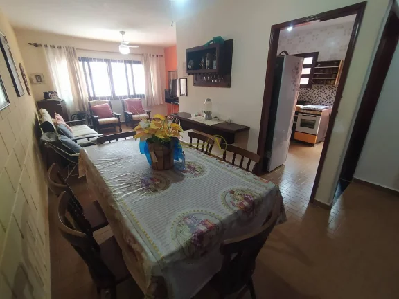 Imagem Casa com 2 dorms, á 500m da Praia, perto do centro à venda em Peruíbe