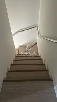 Imagem Excelente Geminado no Centro de Piçarras – 110m², Completo e Muito Bem Localizado!