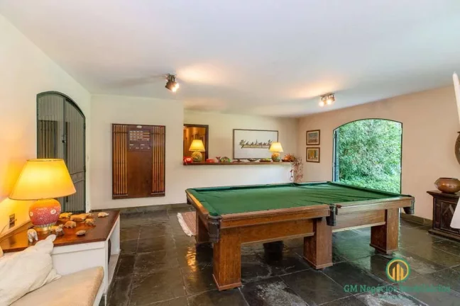 Imagem Casa com 6d/2sts, salão festas, piscina, gourmet! Em condomínio