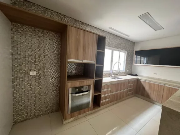Imagem Sobrado com 4 dormitórios para alugar, 440 m² por R$ 15.000,00/mês - Residencial Real Park - Arujá/SP