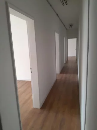 Imagem Conjunto comercial no centro - República