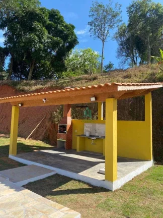 Imagem Chácara com 2 dormitórios à venda, 1000 m² por R$ 480.000,00 - Zona Rural - Nazaré Paulista/SP