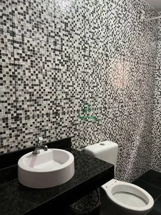 Imagem Sobrado com 3 dormitórios à venda, 298 m² por R$ 500.000,00 - Jardim Adriana - Guarulhos/SP