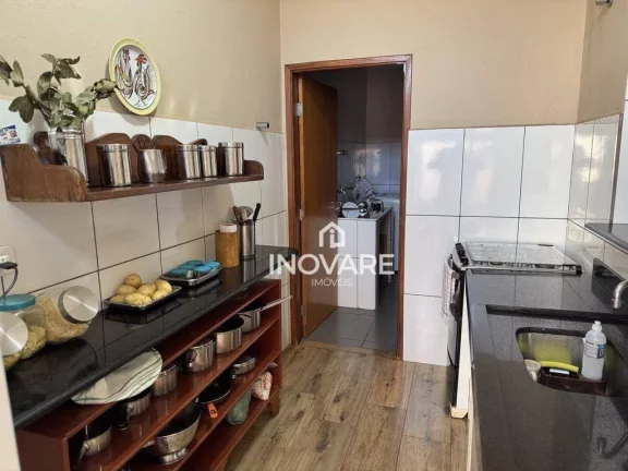 Imagem Casa com 3 dormitórios à venda, 186 m² por R$ 650.000,00 - Jardim Morumbi - Itumbiara/GO