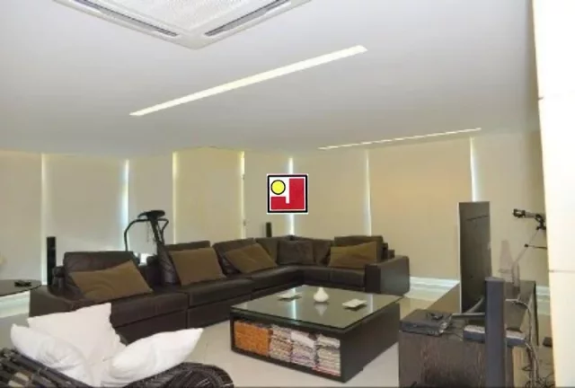 Imagem Vendo AlfaQuality, frontal mar, Praia da Barra, 247m², 3sts, 4 vagas, nascente, alto, segurança, ônibus, clube, tênis, ginásio, piscina, futebol, skat