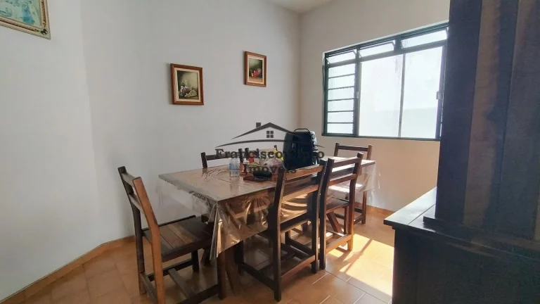 Imagem Casa à venda no bairro Jardim Rony - Guaratinguetá/SP