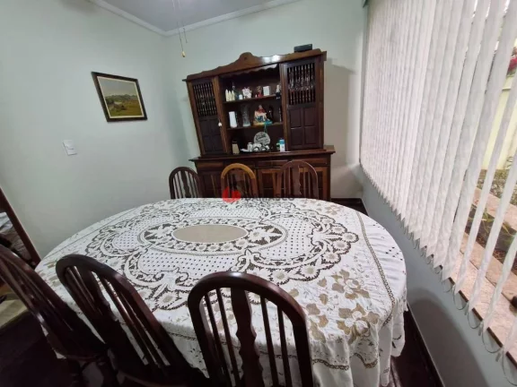 Imagem Casa à venda com 239m², Jardim São Caetano, São Caetano do Sul, SP