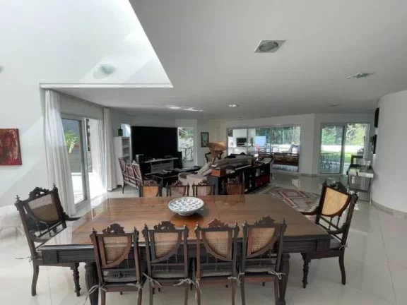Imagem Casa com 4 dormitórios para alugar- Jurerê - Florianópolis/SC