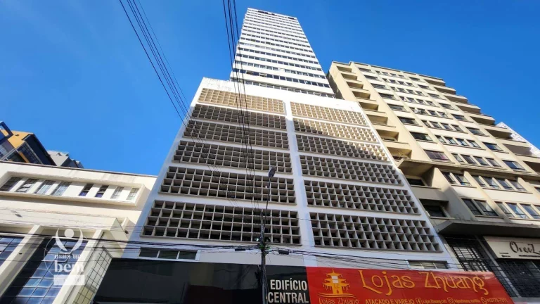 Imagem INCRÍVEL SALA COMERCIAL DE 90 m², excelente localização entre o palácio Avenida e a Biblioteca Pública por 301.000,00 Centro - Curitiba/PR