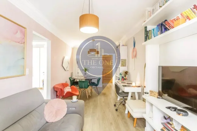 Imagem Apartamento à venda no Itaim Bibi, São Paulo-SP: 2 quartos, 2 salas, 1 banheiro, 1 vaga, 52m². Venha conferir!