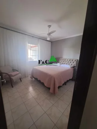 Imagem Casa para Venda em Limeira, Jardim Barão de Limeira, 4 dormitórios, 1 suíte, 3 banheiros, 2 vagas