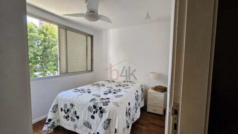 Imagem Apartamento com 131m² mobiliado à venda em Moema.