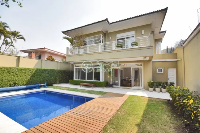 Imagem Excelente casa à venda no Morumbi, próximo ao Colégio Pio XII - Área construída: 500m² - Terre...