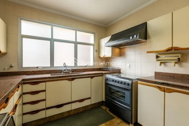 Imagem Apartamento à venda no coração do Cambuí, Campinas, em localização nobre e tranquila. Com plan...
