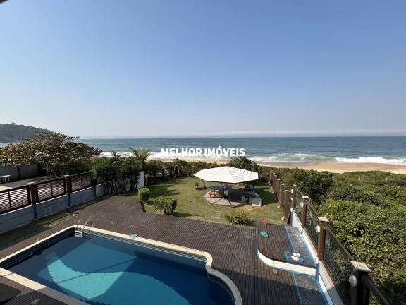 Imagem Casa Alto Padrão á venda localizada na Praia do Estaleirinho em Balneário Camboriú