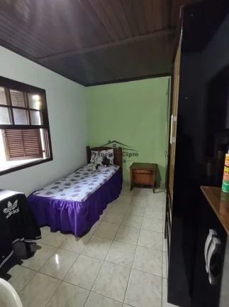 Imagem Casa à venda no bairro Vila dos Comerciarios - Guaratinguetá/SP