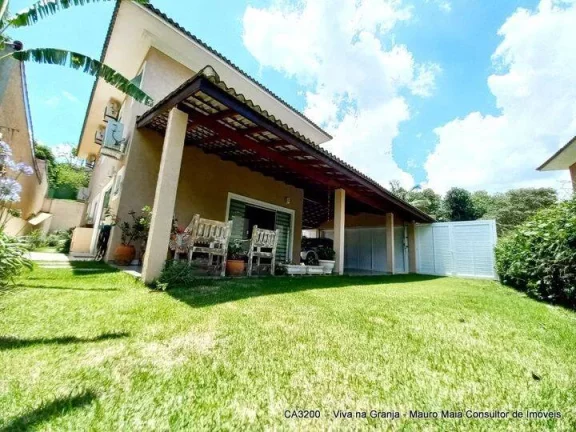Imagem Casa com 3 dormitórios à venda, 181 m² por R$ 1.350.000 - Granja Viana.