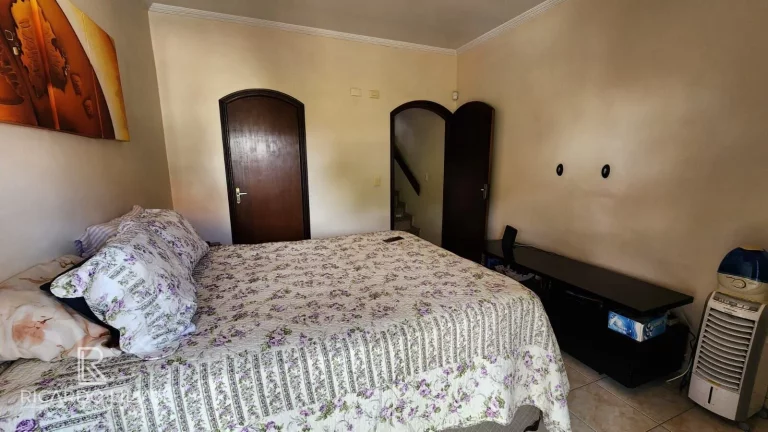 Imagem Guarulhos - Sobrado com 3 dormitorios sendo uma suite, duas vagas e area gourmet - A VENDA!!!