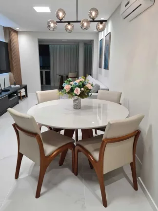 Imagem Apartamento Frente Mar Vista Lateral com 2 dormitórios sendo 1 suíte no Centro de Itapema