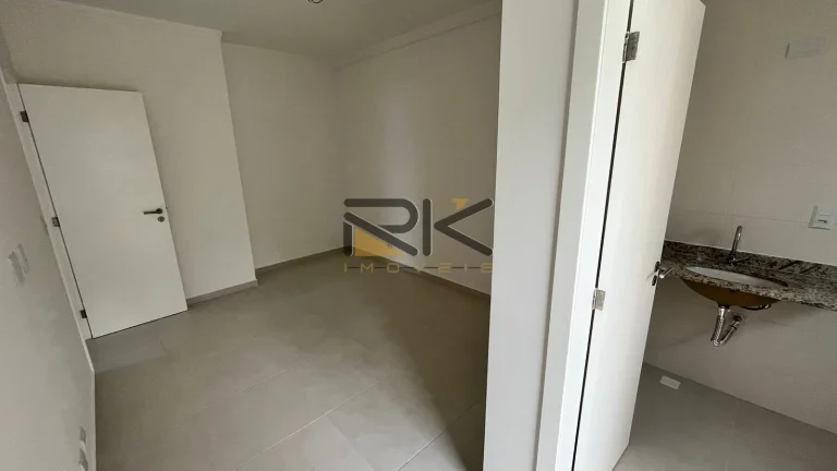 Imagem Cobertura no Itaguá com 3 dormitórios sendo 2 suítes,sala 2 ambientes,cozinha,varanda gourmet com churrasqueira,vista para o mar