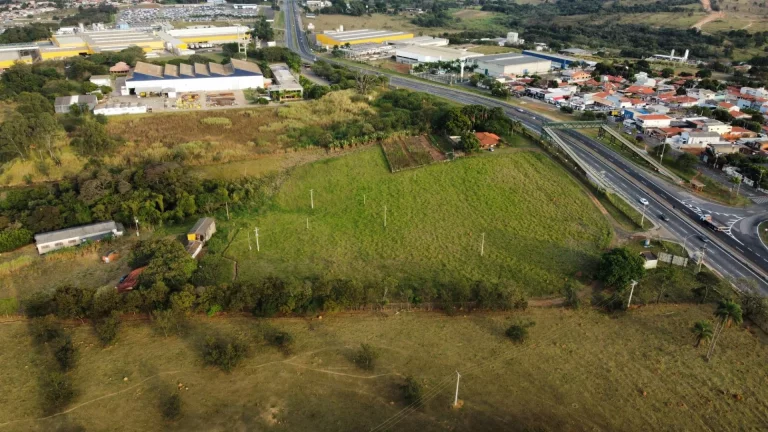 Imagem Área Industrial e Comercial à Venda Sítio Rio Acima de 92.755,00m². Localizado em Capivari/SP