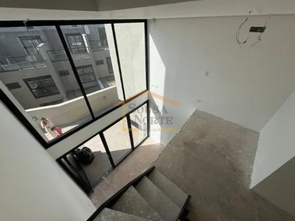 Imagem Casa em condomínio com 125 m², distribuída em 3 pavimentos, em contrapiso. O imóvel dispõe de 2...