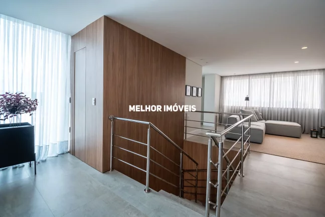 Imagem Apartamento Gardupleá venda finamente mobiliado com 3 suítes, 4 vagas de garagem localizado em Itajaí
