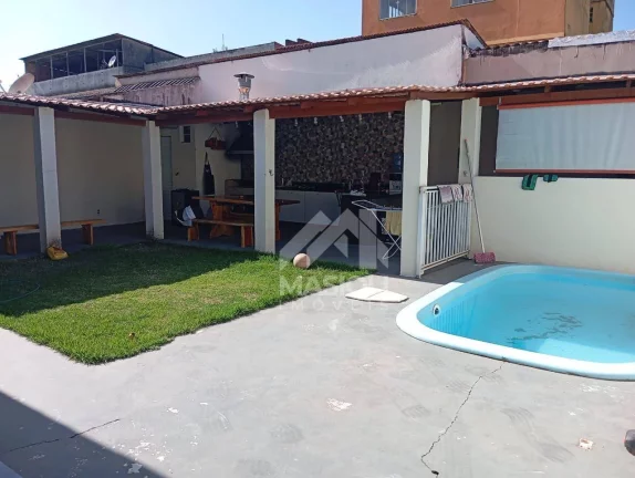 Imagem Casa com 3 dormitórios à venda, 180 m² por R$ 850.000 - Araçás - Vila Velha/ES