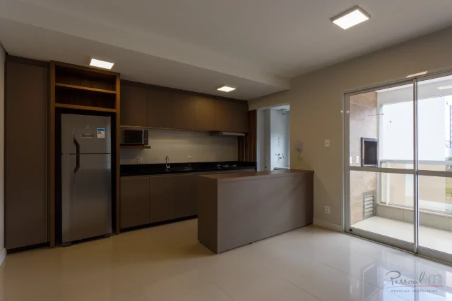 Imagem Excelente apartamento no Itacorubi, com 2 dormitórios, sendo 1 suíte, sala de estar/jantar, sacada...