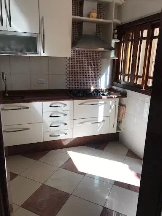 Imagem Casa com 4 dormitórios para alugar, 200 m² por R$ 10.300,00/mês - Vila Milton - Guarulhos/SP