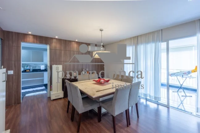 Imagem Apartamento na Vila Romana com 4 quartos (3sui­tes) e 3 vagas, 177m²