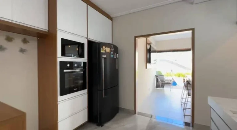 Imagem Casa Sobrado, 3 Dormitórios ( 1 Suíte), 4 Vagas, Terras do Vale - Caçapava.