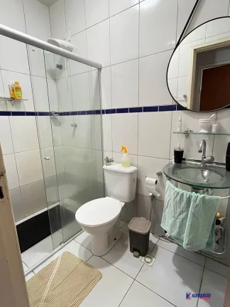 Imagem VENDO CASA DE 2/4 SENDO UMA SUITE