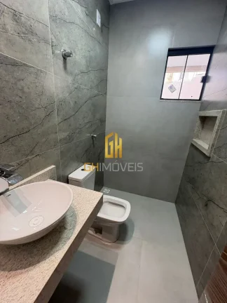 Imagem Sobrado no Parque Anhanguera, área total de 265m² e área construída de 230m² possui:

- Sala;
-...