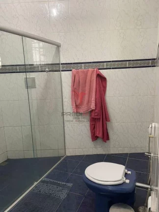 Imagem ...lt;br...gt;Linda casa localizada no Centro de Guaratinguet...aacute;, pr...oacute;xima a diversos...